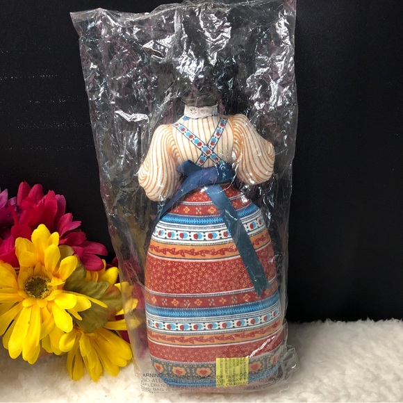 Vintage Avon American Heirloom Collection Porcelain Head Doll Mint Condition - Picture 2 of 8